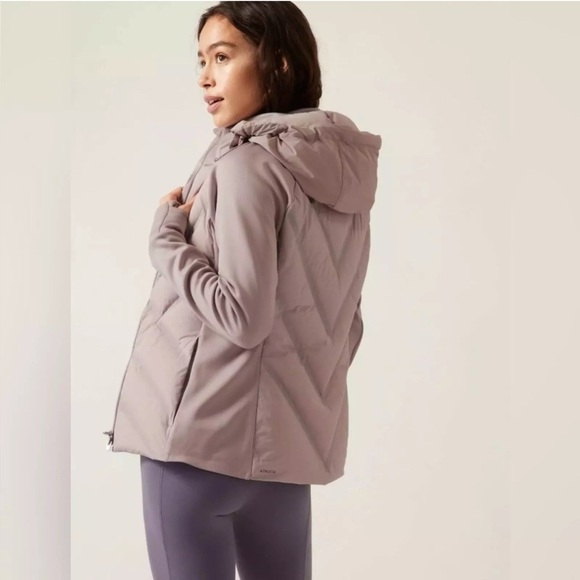 Athleta Womens Inlet Down Quilted Puffer Hooded Jacket In Tinsel Purple Size 2X - Picture 4 of 13